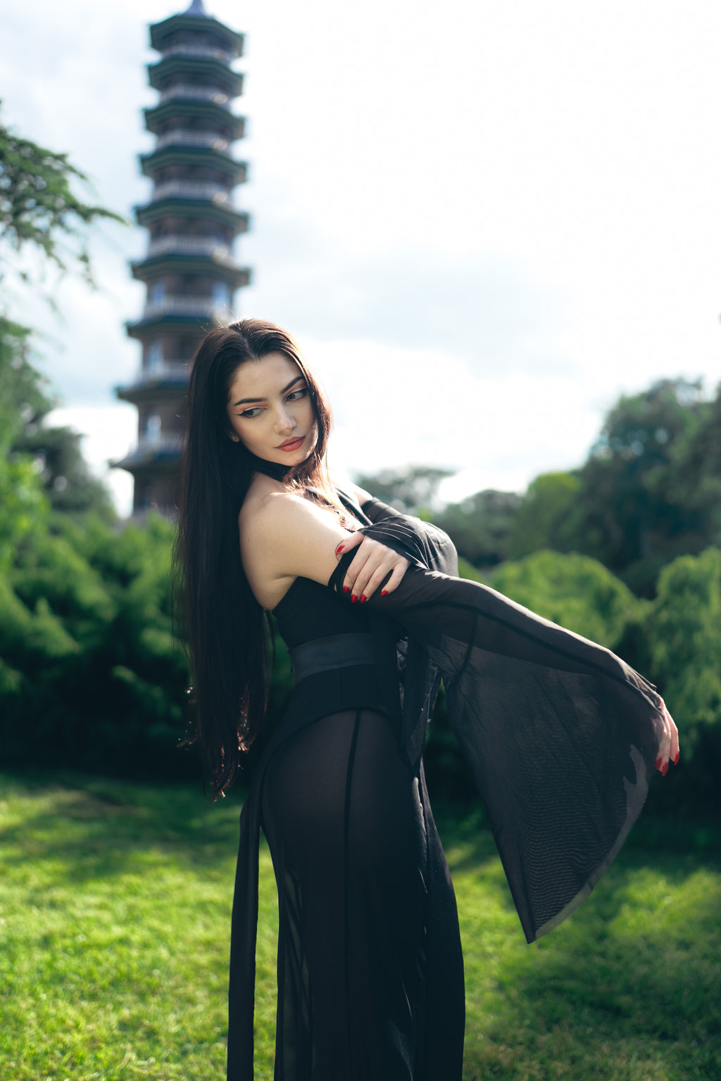 Komorebi Shadow Sleeves