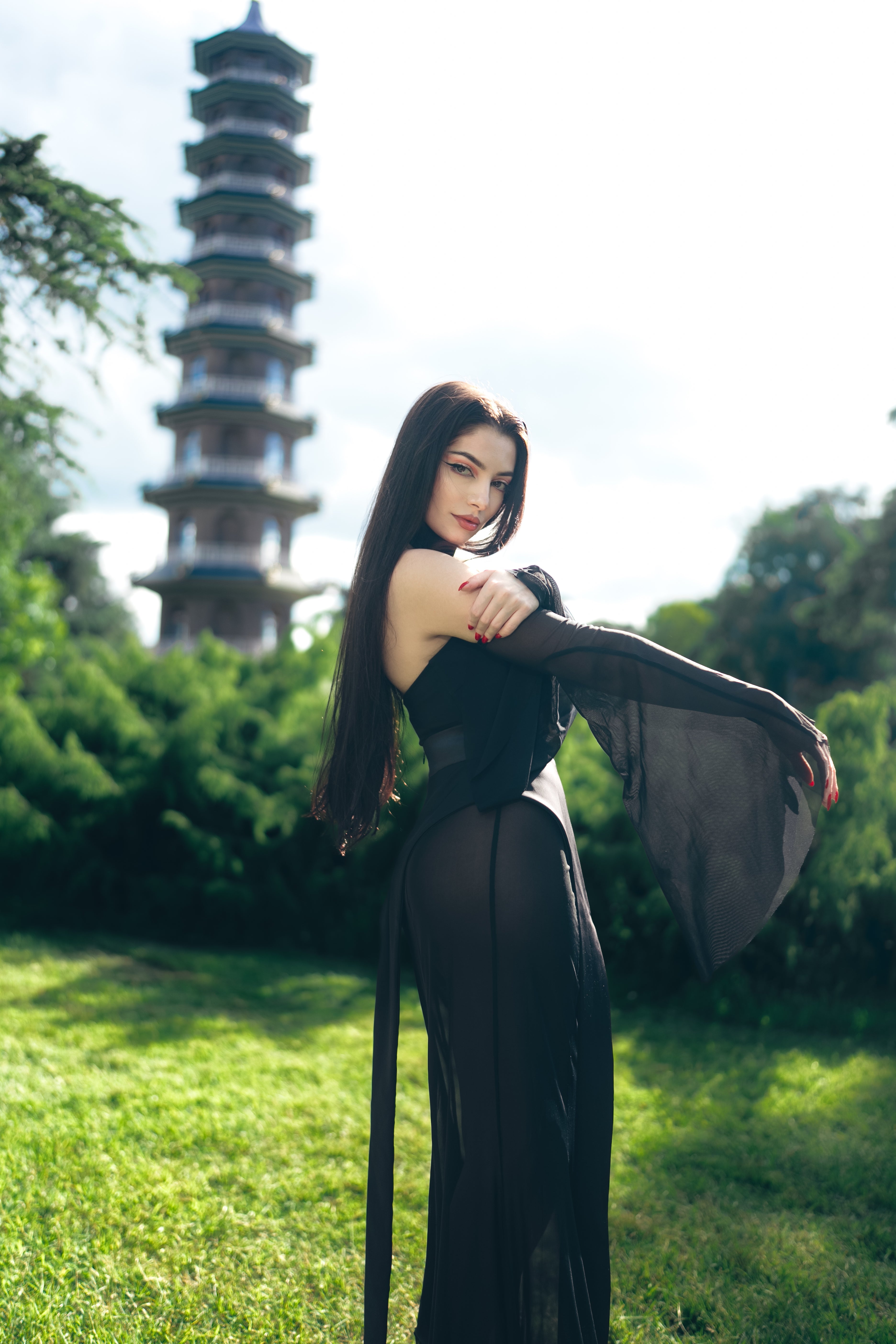 Komorebi Shadow Sleeves