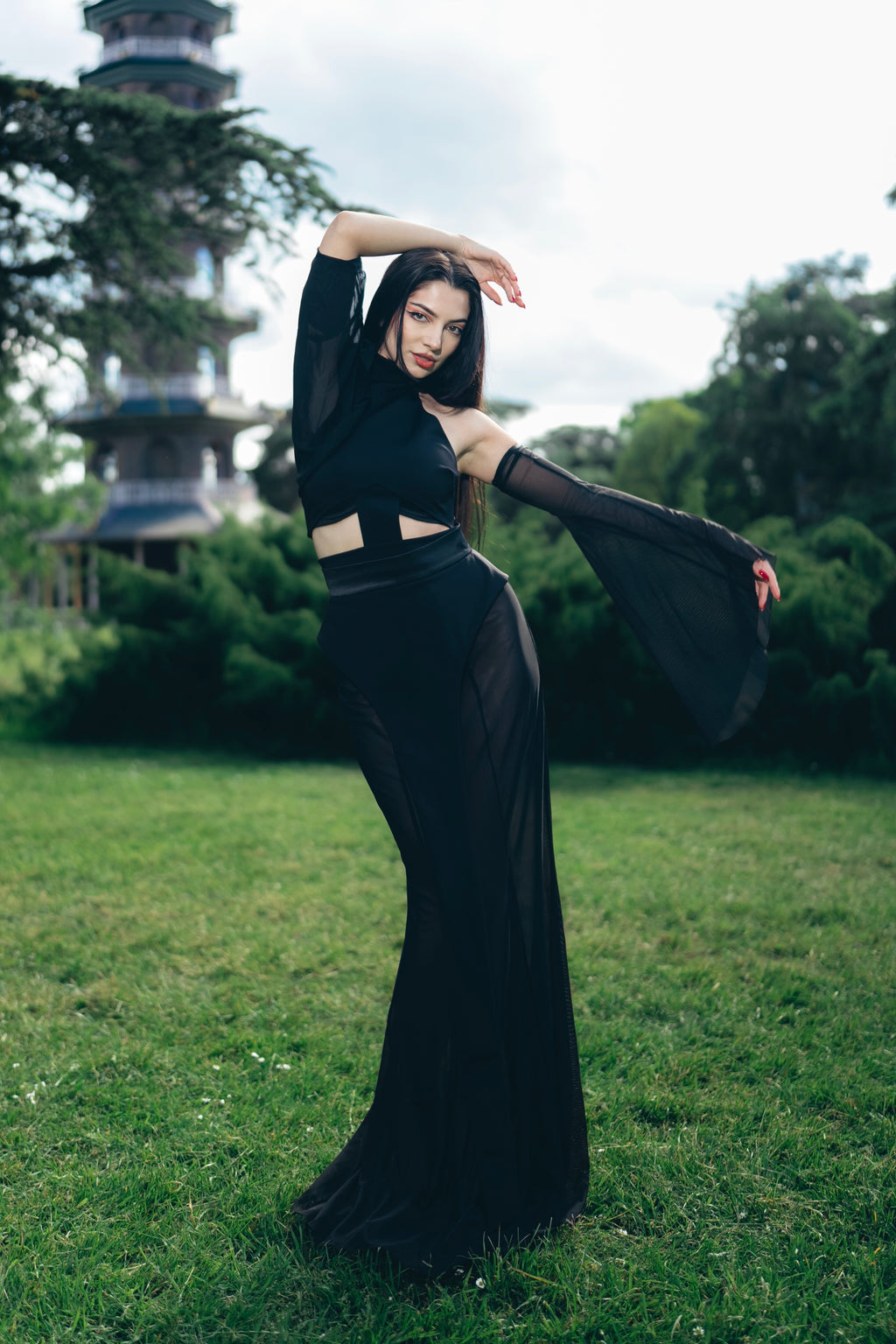 Komorebi Shadow Sleeves