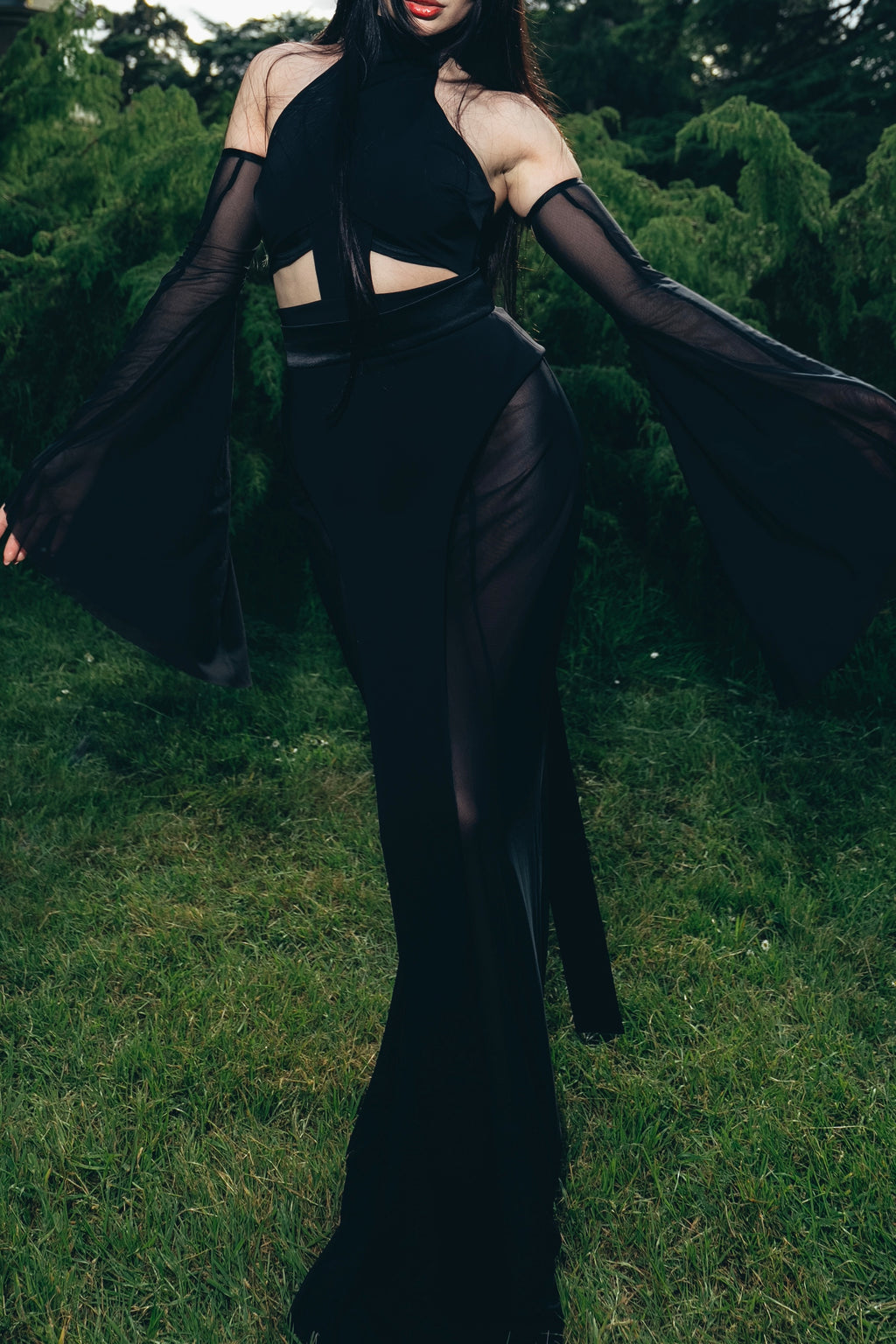 Komorebi Belted Overlay